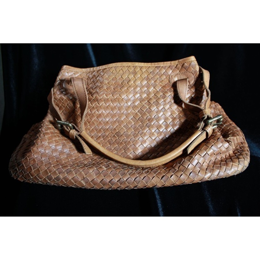 Valentina Leather Handbag - Picture 10 of 12